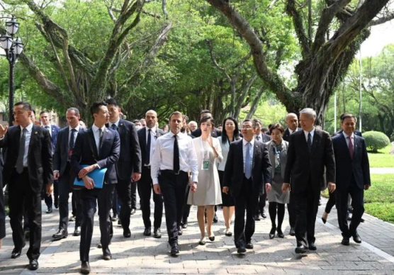 马克龙中英法三语分享访华行程赞法中友谊万岁