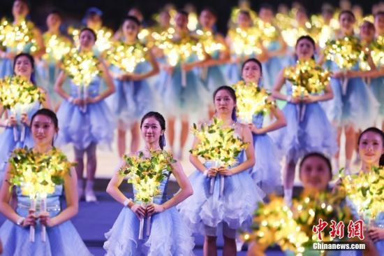 资料图：9月23日，杭州第19届亚运会开幕式在浙江杭州奥体中心体育场举行。中新社记者盛佳鹏摄