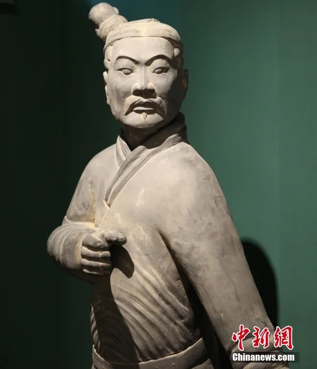 东西问·汉学家丨郝清新：从稀缺到普及，中文教育在匈牙利 - 国际 - 南方财经网